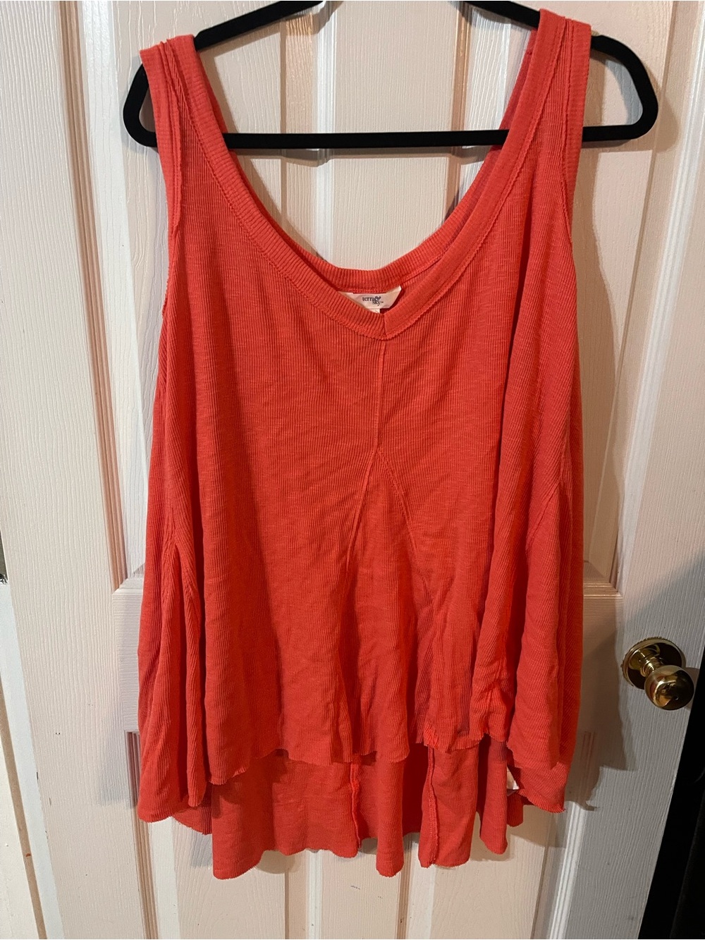Terra & Sky Coral V-Neck Swing Tank Top